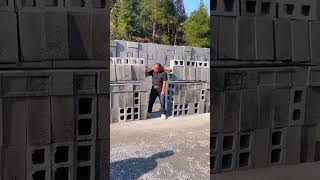 Super Strong Smart Worker Technique to Lift Concrete Blocks in a Simple and Traditional Way #Shorts