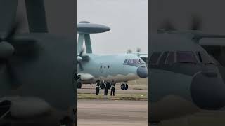 空警500a空中预警机，号称战力倍增器，世界上能生产预警机的国家只有两三家
