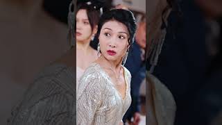 Cool grandma😎#MurderedbyMySisterIWasReborn #shorts #Chinesedrama #cdrama #dramachina #minidrama #fyp