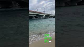 雨上がりの早朝の海、波乗り気分でした。 #沖縄の風 #shorts_ #波の上ビーチ