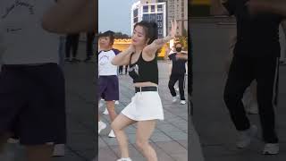 #dance #bestshuffle #fashion #dancer #trend #shuffle #cuttingshapes #shuffling #trending #dancing