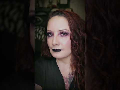 Happy Monday! Here's my look from an upcoming video! #microyoutuber #smallyoutuber #makeup #beauty