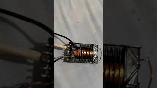 2kv plasma arc (2mm gap) using an IRFZ44N Mosfet and LCD TV inverter transformer. 12V battery supply