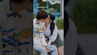 Cute Glorious Girlfriend and Handsome Boyfriend Kissing Scene 💓😗💞 | Cdrama - The Sweetest Secret ❣️