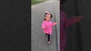 DORA "RUN & LAUGH" | SABRINA #Shorts