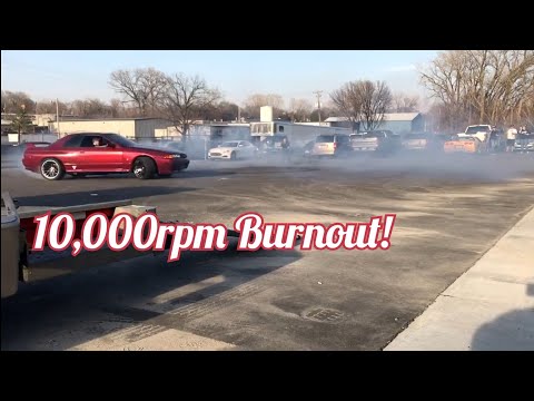 R32 10k burnout! at Off The Line Performance open house.