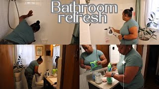 Clean with me / refresh and restock my bathroom / cleaning motivation 