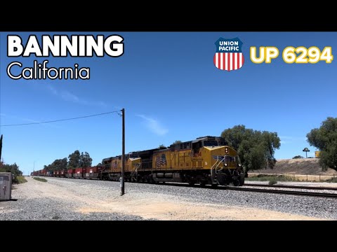 UP 6294 Leads Port Stack/Intermodal Train passing S 22nd Street Railroad Crossing in Banning 7/26/25