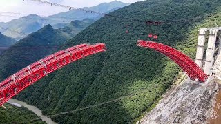 Another Bridge Was Built in Guizhou, And Migrant Workers Were Working at A Height of 100 Meters