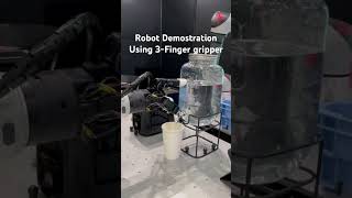Shocking 3-Finger Gripper Robot Demo