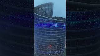 How does it look like upper side of Shanghai Tower!