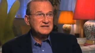 Larry Gelbart on the laugh track on "M.A.S.H" - EMMYTVLEGENDS.ORG