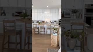 crisp & classic 🤍 #decorstyle #hometour #whitekitchen #classicstyle