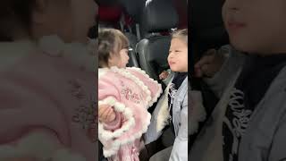 就是喜欢和姐姐一起玩！#shorts #baby #萌娃 【小雲朵】