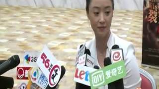 《娱乐资讯》蒋欣斥责记者太八卦 否认叶祖新微博示爱