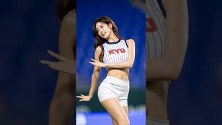👍Like! 세련된 치어리더의 매력✨ Stylish Cheer Queen👑 洗練されたチアリーダーの魅力💃 #아웃송 #육상 #치어리더 #shorts #비주얼여신