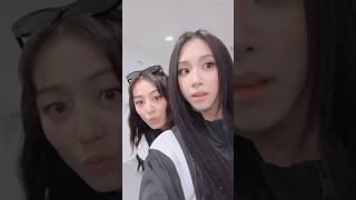 that's US ✨👑 #트와이스 #TWICE #지효 #JIHYO #채영 #CHAEYOUNG