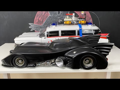 BLITZWAY ECTO-1 vs HOT TOYS 89 BATMOBILE ( COMPARISON )