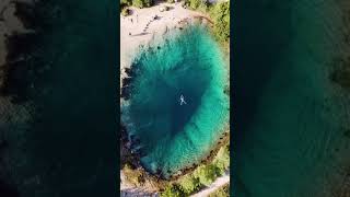 Would you dare swim here? 🏊💧