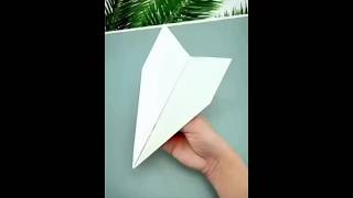 🌈 Paper planes that go the distance! Tune in to learn the secrets behind the ultimate flyer! 🛩️✨