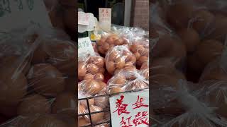 20250401 第一次看見烏骨雞雞蛋真的是少見多怪