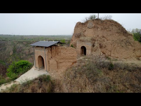河南灵宝无人山寨，相传是杨家将后人屯兵之地，如今已是满目疮痍，寨门三个神秘文字至今无人能解｜Henan Lingbao Unmanned Village