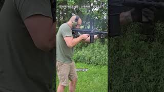 誰也無法阻擋美國人玩上全自動武器 #軍事科普 #軍事愛好者 #軍迷發燒友 #軍事科技
