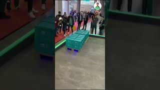 This Robot Just Replaced a Forklift! 🤖💥 #Shorts #Robots