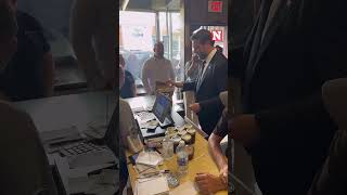 JD Vance Leaves Tip After Lunch: 'No Tax On This'