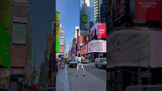 Found a Tesla robot in Times Square👀. #teslarobot #optimus #tesla #cooltech