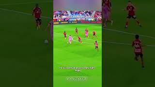 The ball becomes a threat as soon as it's at Messi's feet!