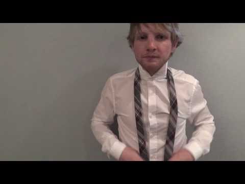 How To Tie A Half Windsor Knot