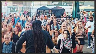 Da Fuchaman and his Fire Blaze Band  live - Lai Lai Lai Lai 