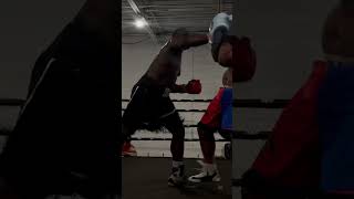1-2 Down The Middle. 🥊 #boxing #fighting #breakout #youtuber #heavyweight #ddk
