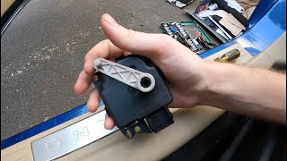 05-09 Mustang Defrost Door Actuator Replacement (stuck on defrost and clicks on other settings)