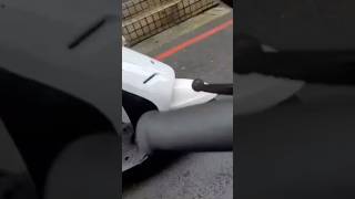 你..騷擾了我八次餒