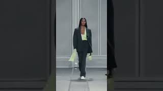 AI Pin debut in Paris fashion week with Naomi Campbell