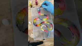 🐍 #poxy_princess #epoxy #resin #resinart #resinartist #epoxylife #epoxyresin #resincrafts #snake