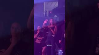 *BACKSTAGE* Blue Ivy watching Beyonce perform “Drunk In Love” (Live in Atlanta Night 4) #blueivy