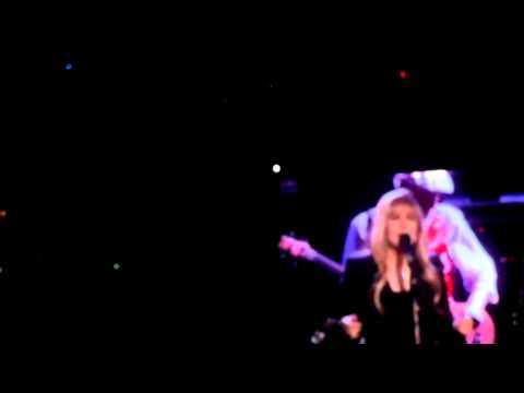 Fleetwood Mac, TD Garden, 10/10/2014. Over My Head.