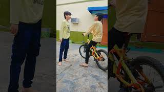 #stunt #cycle #cyclestunt #automobile #youtube #cycling #wheelie #publicreaction #grow #viral
