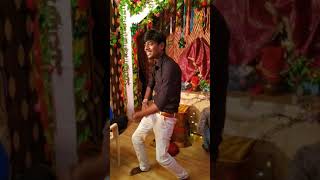 Singer Anand Yadav  sutting time pr dance
