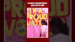 Lok Sabha Elections 2024: President Droupadi Murmu Casts Vote At A Polling Booth In Delhi