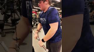Improvement everyday! #gains #grind #hardday #grindtime #gym #trending #weightloss #gymprogress