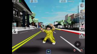 Dancing withWith doughnut￼