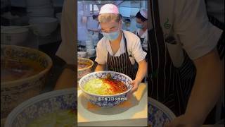 超大碗兰州牛肉面。。好香好好吃。。 #探店美食 #探店vlog #牛肉面 #特色美食