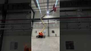 JLG articulating boom lift #electric #hybrid #crane #cranevideo #airconditioning #commercial