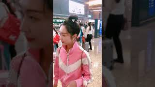 宣璐害羞的表情