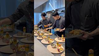 予約5分で埋まる今最も予約困難なランチプレート🍽️