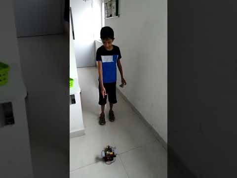 Aeroplane model using blocks
